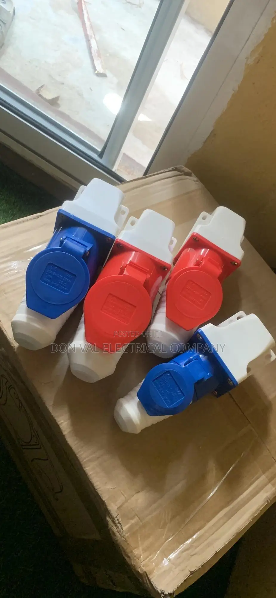 Industrial Socket and Plugs
