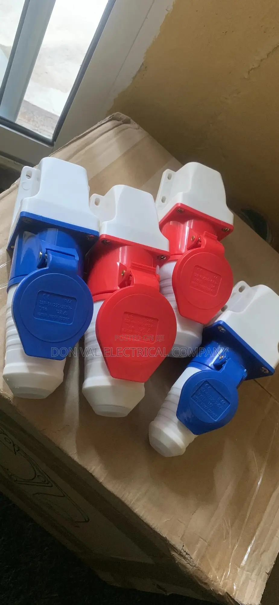 Industrial Socket and Plugs