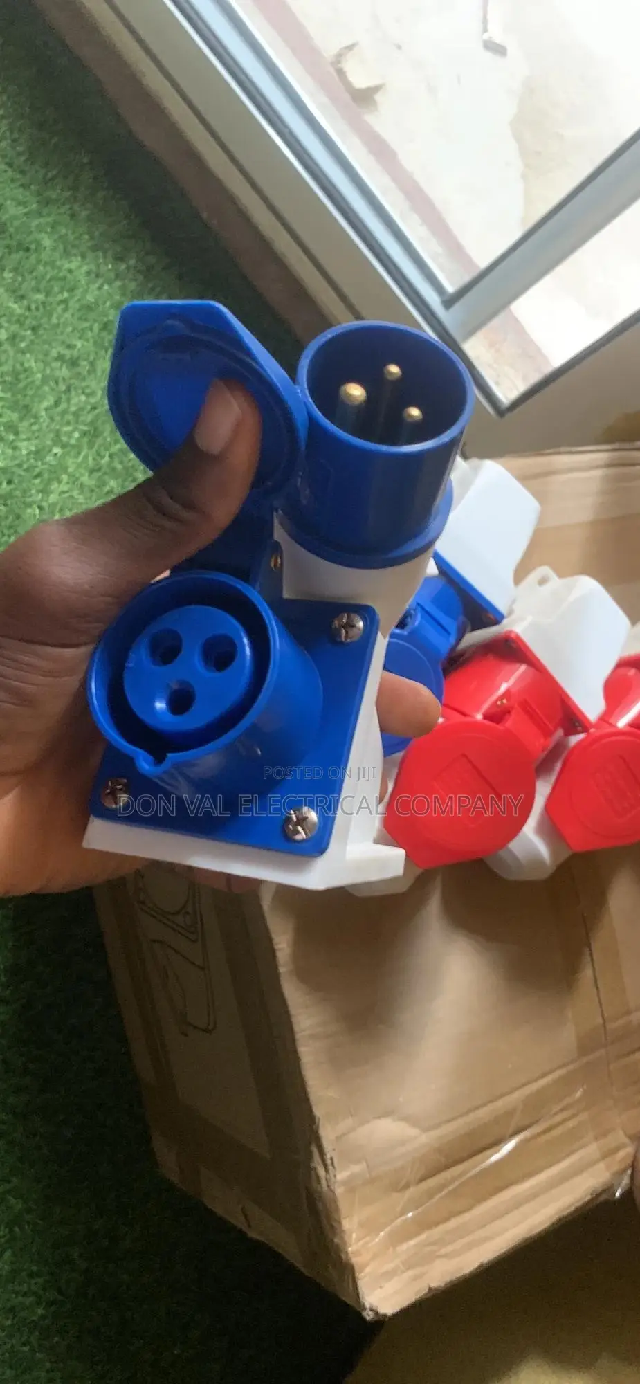 3pins Industrial Socket and Plug 16amps