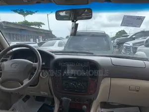 Toyota Land Cruiser 2004 Gray