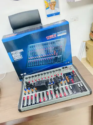 Yamaha 12 Channel Mixer