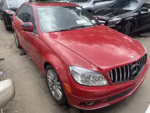 Mercedes-Benz C300 Luxury Sedan AWD (3.0L 6cyl 7A) 2008 Red