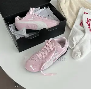 Photo - Original Puma Speedcat Og Pink Sneakers