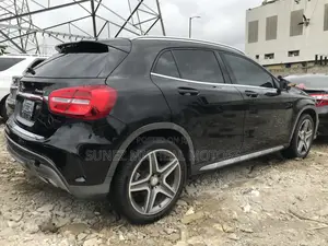 Mercedes-Benz GLA 250 2017 Black