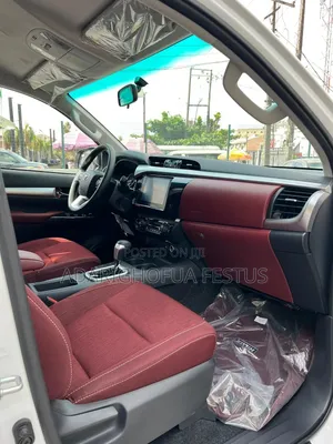 New Toyota Hilux 2024 White