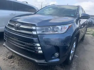 Toyota Highlander Limited 4x4 V6 (3.5L 6cyl 8A) 2018 Blue