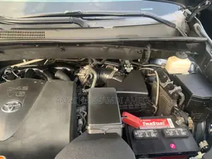 Toyota Highlander Limited 4x4 V6 (3.5L 6cyl 8A) 2018 Blue