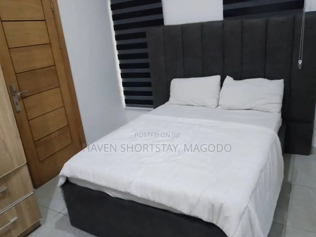 2-BRM Flat for Shortlet Inside Magodo Shangisha