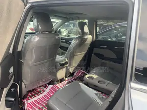 Toyota Highlander Limited V6 4x4 (3.5L 6cyl 6A) 2016 Silver