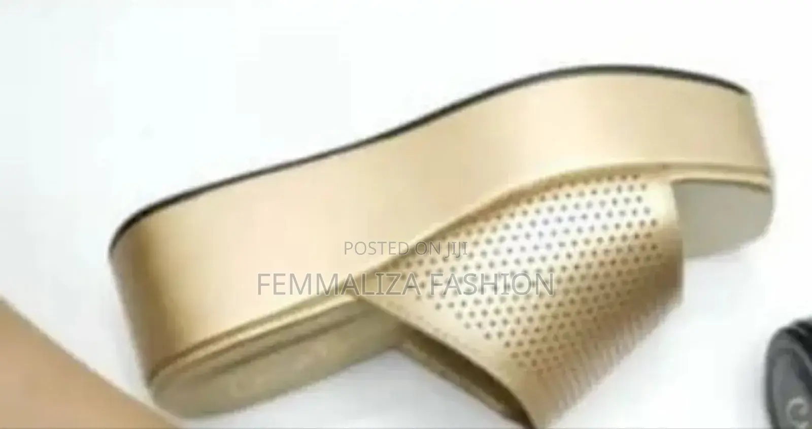 Classic Women Wedge Slippers