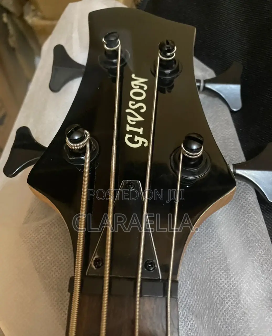 Givson Four Strings Bass Guitar