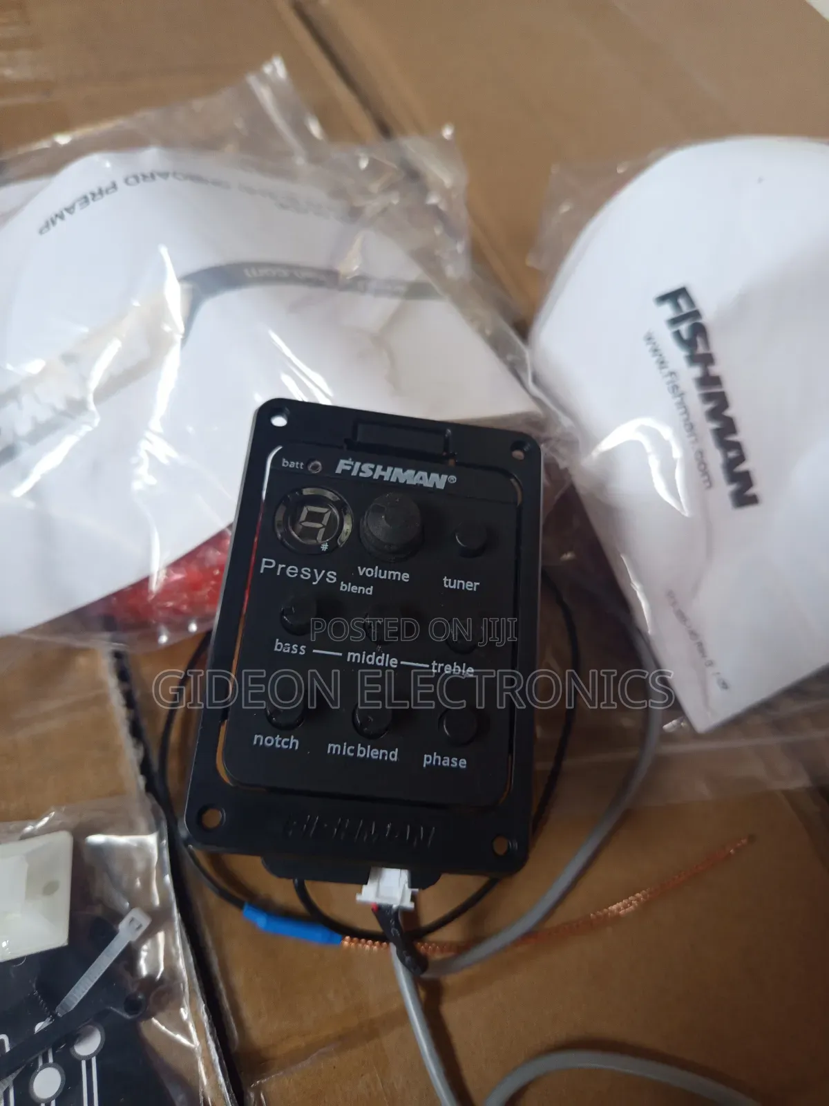 Fishman Guitar Pick Up. Or Pre Amp