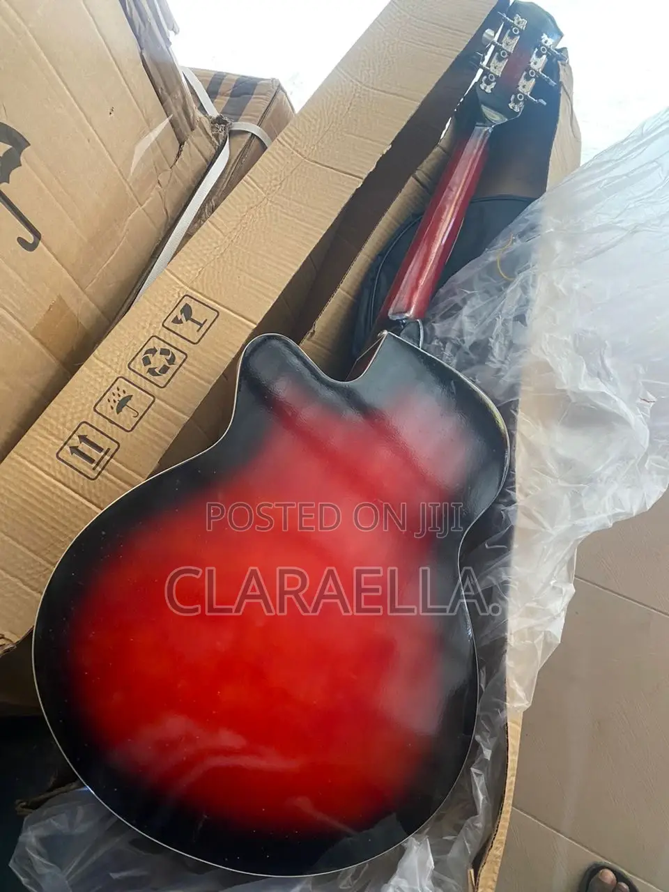 Acoustic Box Guitar