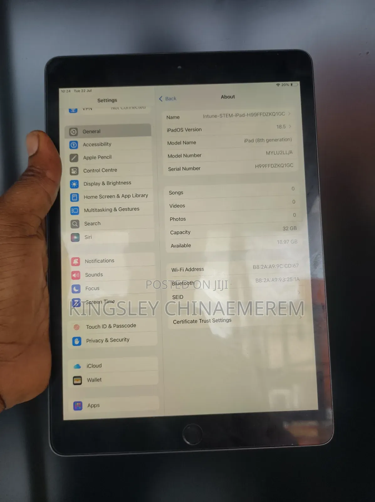 Apple iPad 10.2 (2020) 32 GB Gray