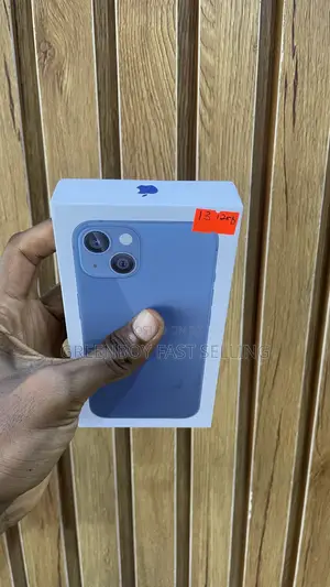 New Apple iPhone 13 128 GB Blue