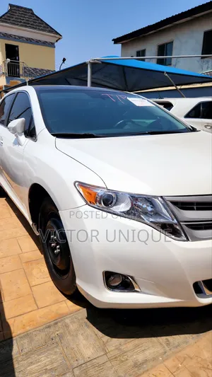 Toyota Venza XLE 4dr Wagon (2.7L 4cyl 6A) 2014 White