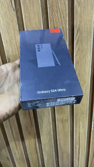 New Samsung Galaxy S24 Ultra 256 GB