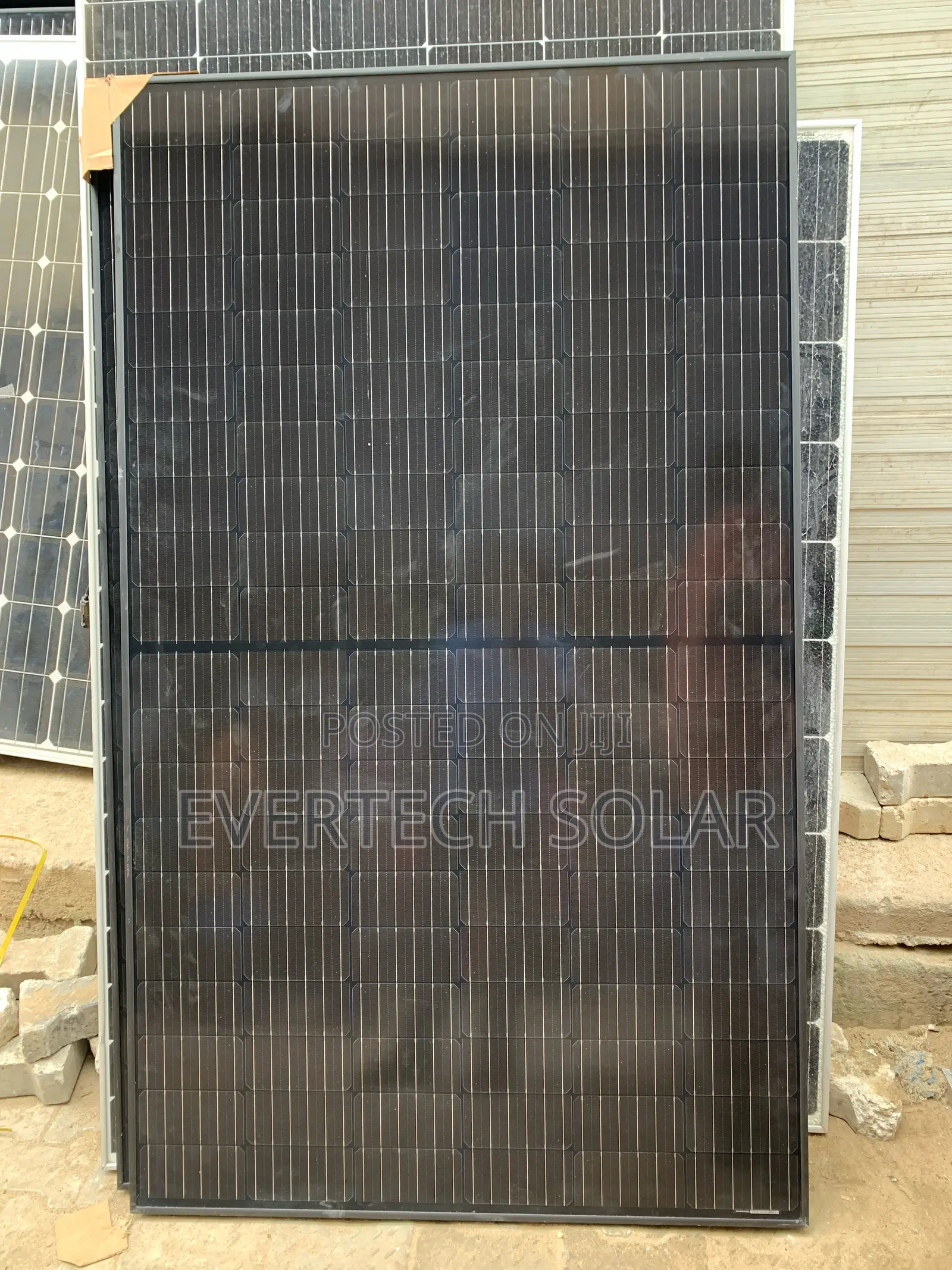 400 Watts All Black Half-cut Mono Panel