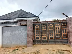 5bdrm Block of Flats in Igwuruta Ali Port for sale
