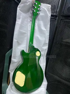 Les Paul Style Guitar