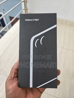 New Samsung Galaxy Z Flip7 256 GB Black
