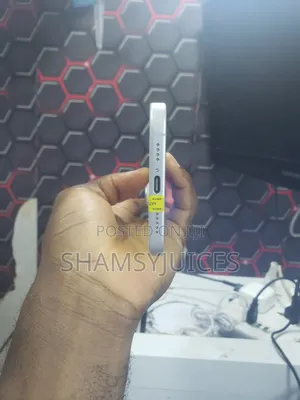 Apple iPhone 16 Plus 128 GB White