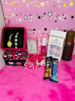 Girlfriend Day Love Gift Package