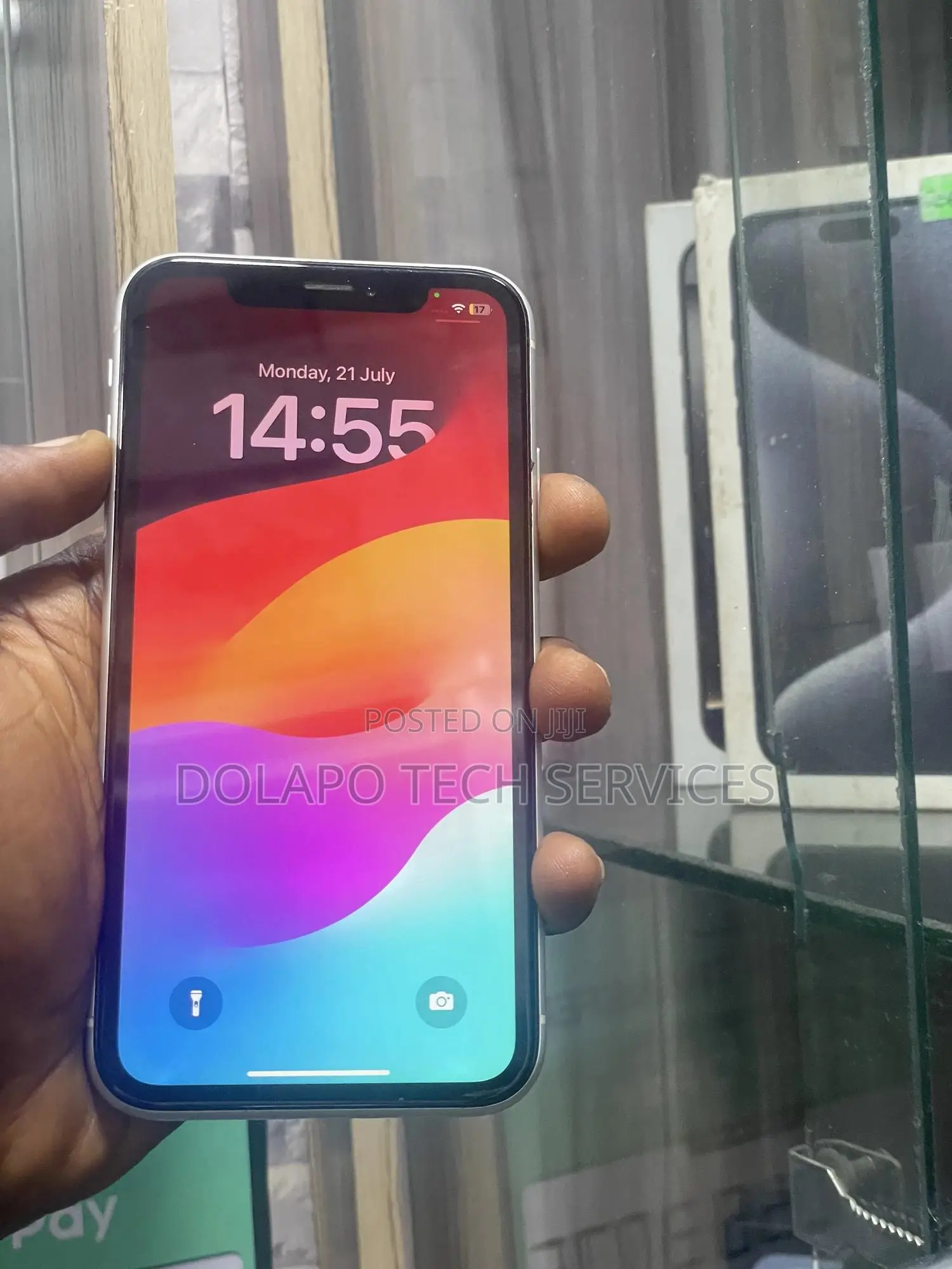 Apple iPhone XR 64 GB White