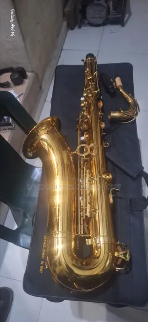 Yamaha Tenor Saxophone