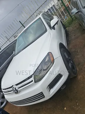 Volkswagen Touareg 2013 White