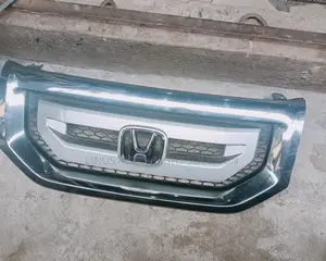Front Grill 2008 Honda Pilot