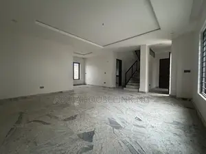5bdrm Duplex in Jahi By Gilmore for sale