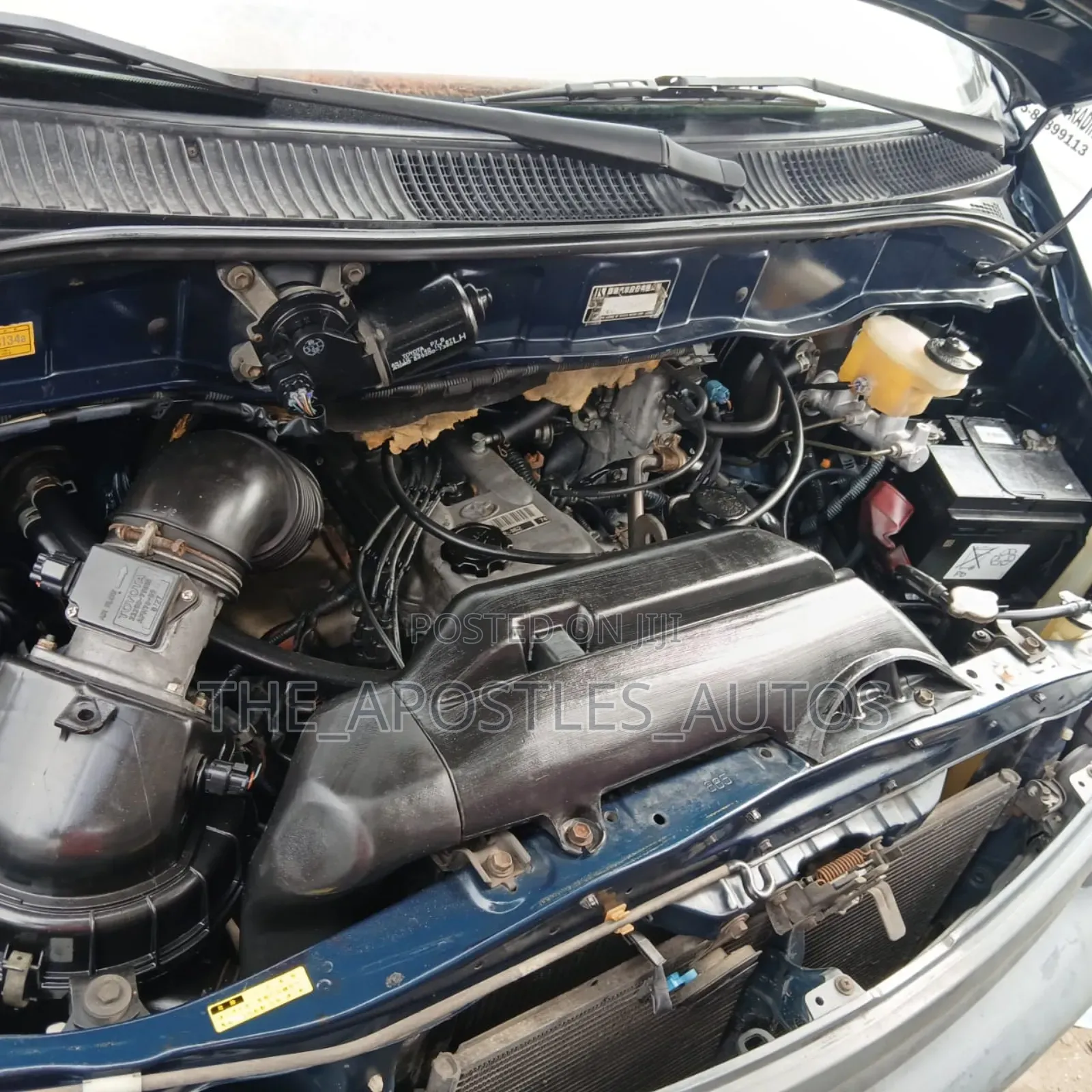 Toyota HiAce 2004 Blue
