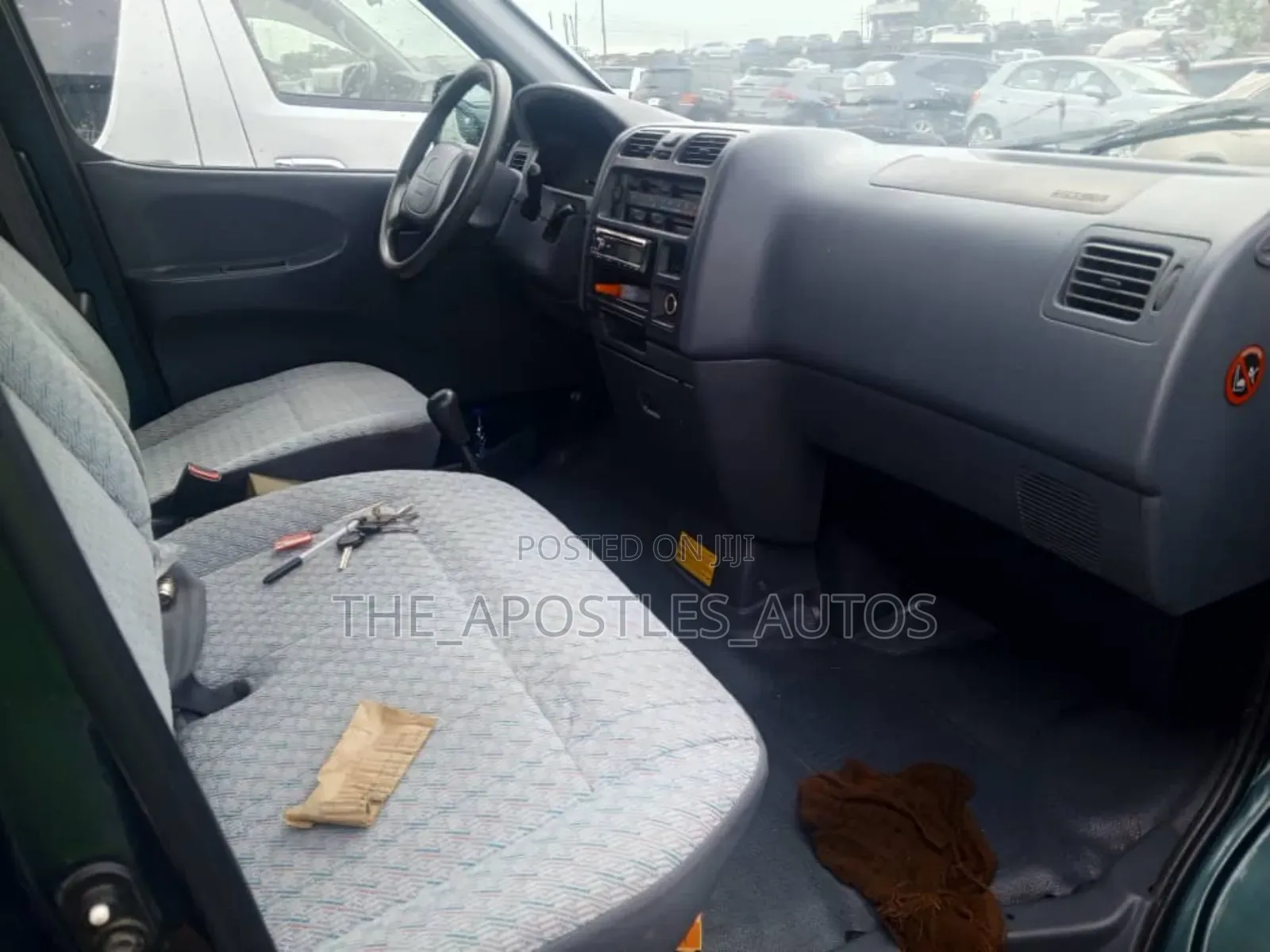 Toyota HiAce 2002 Green
