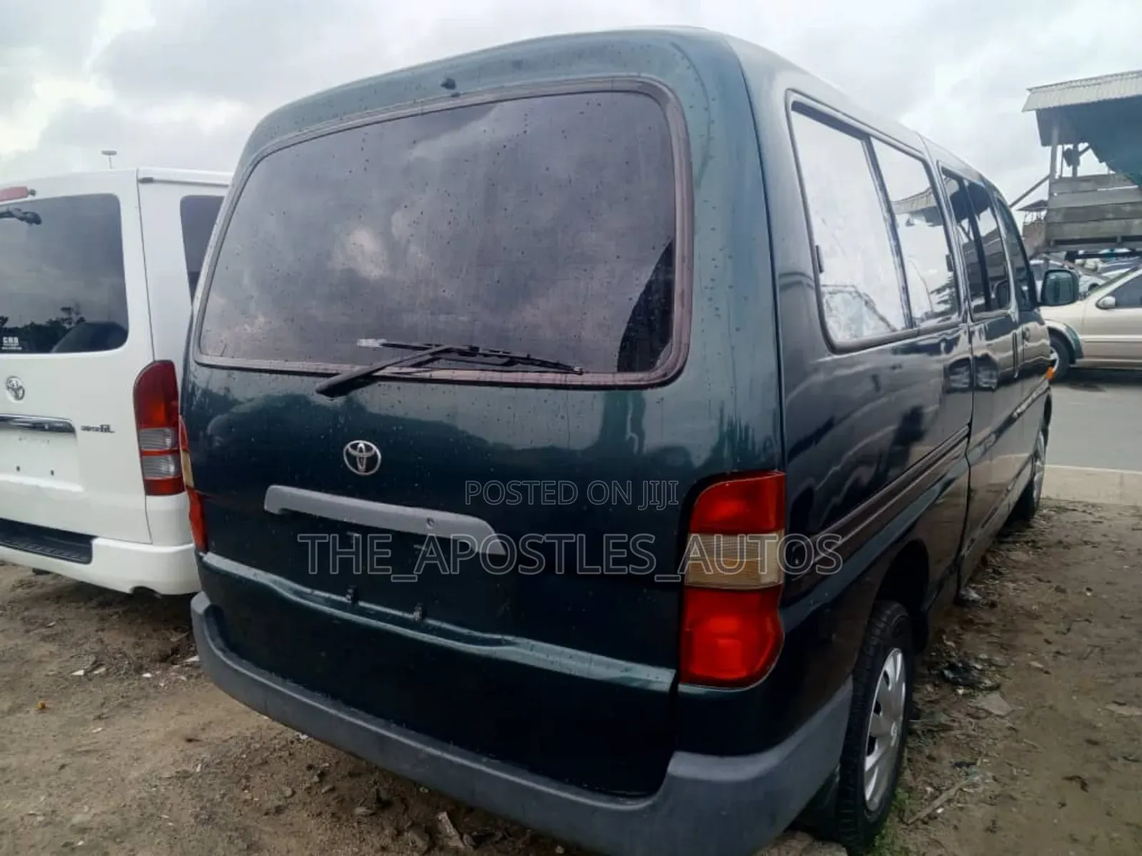 Toyota HiAce 2002 Green