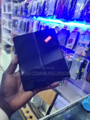 Photo - New Samsung Galaxy Z Fold 3 256 GB Black
