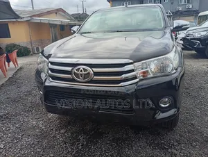 Toyota Hilux 2017 Black