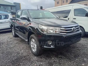 Toyota Hilux 2017 Black