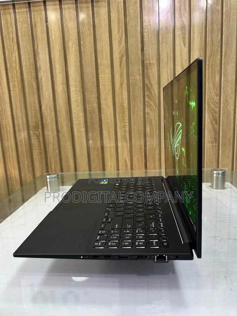 Laptop Asus Q535UD 16GB Intel Core i7 SSD 512GB