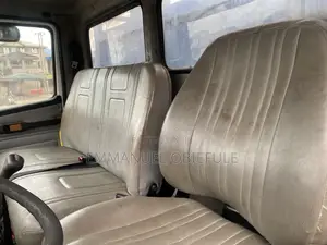 Freight-Liner Truck
