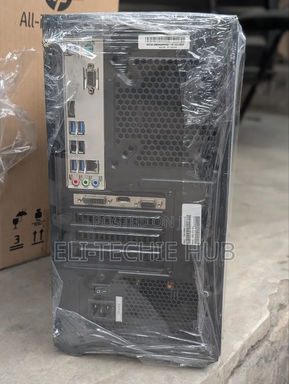 Desktop Computer 8GB AMD Ryzen 3 SSD 256GB