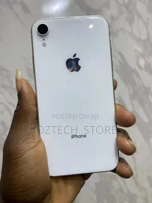 Apple iPhone XR 64 GB White