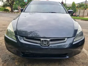 Photo - Honda Accord 2003 Gray