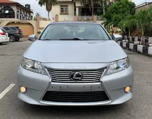 Lexus ES 350 FWD 2013 Silver