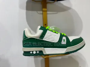 Photo - Louis Vuitton Sneakers