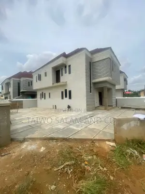 4bdrm Duplex in Bodija for sale