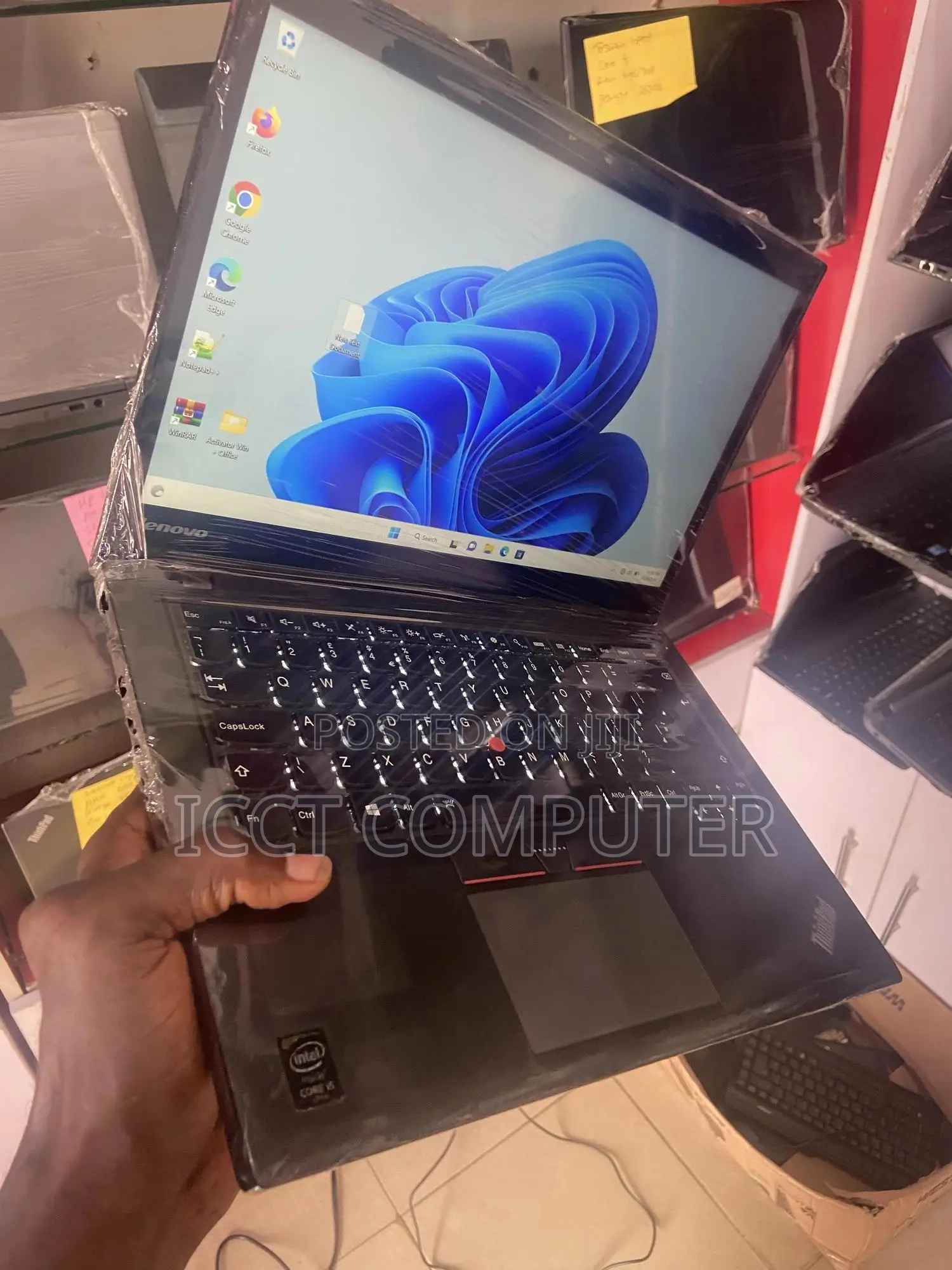 New Laptop Lenovo 8GB Intel Core i5 HDD+SSD 256GB
