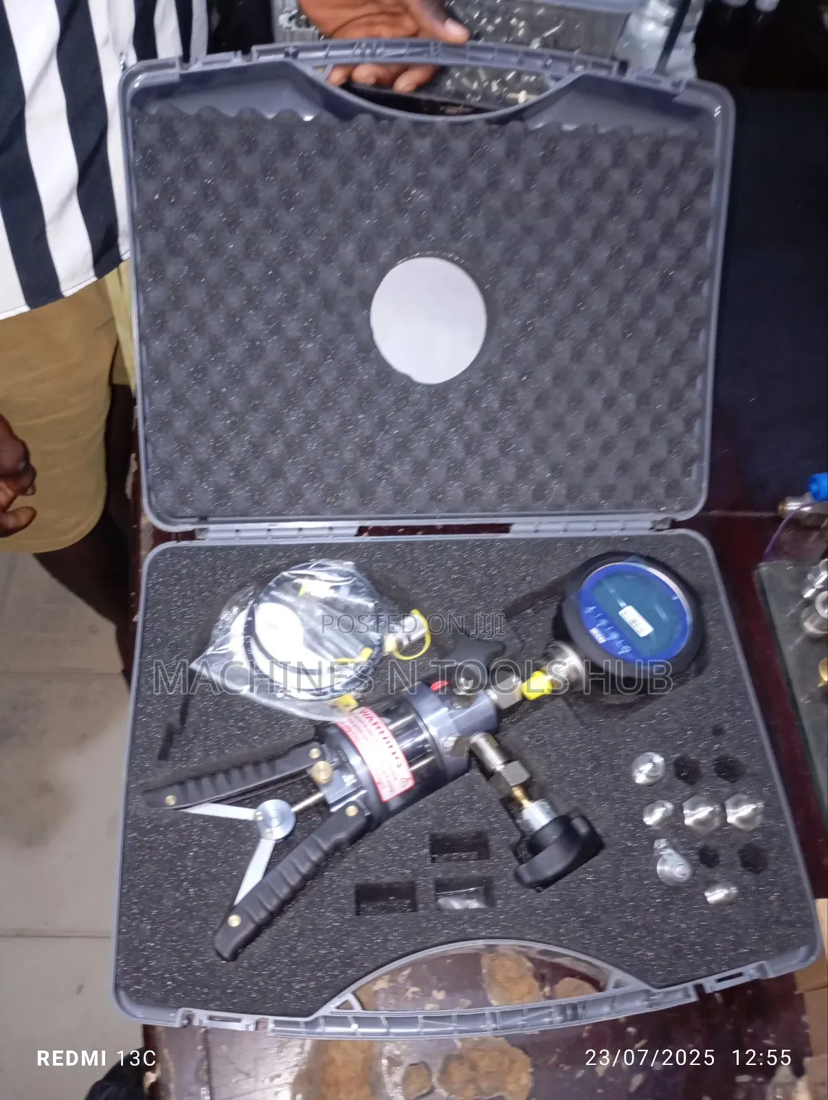 Wika Pneumatic Pressure Calibration Pump