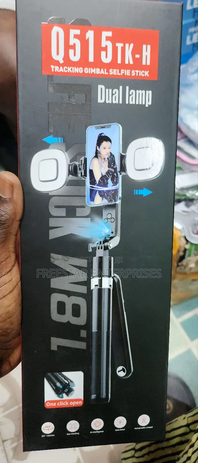Q515tk-H Tracking Gimbal Selfie Stick.