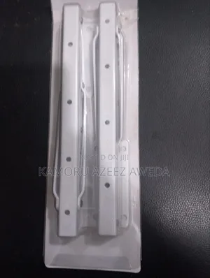 Bracket White Size 10